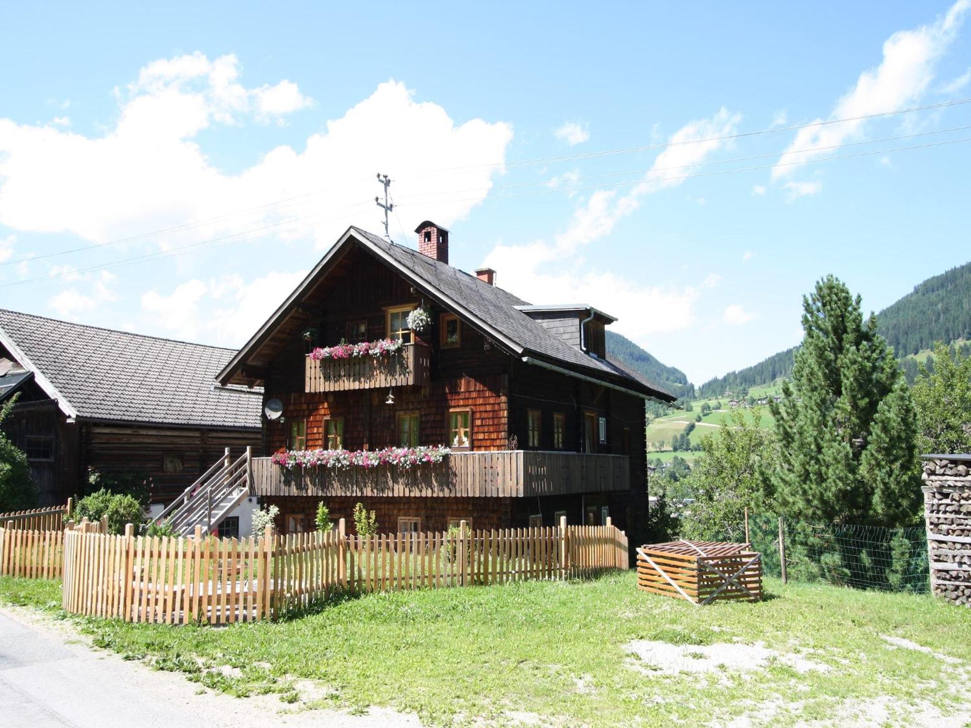 Sprawling Mansion near Ski Area in Salzburg Eben Im Pongau Exterior foto